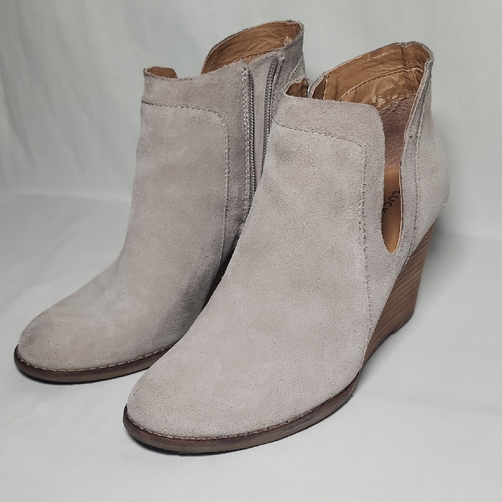 Elegant Women's Suede Ankle Booties